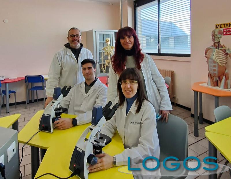 Scuole / Castano - Biblio-Biologia 