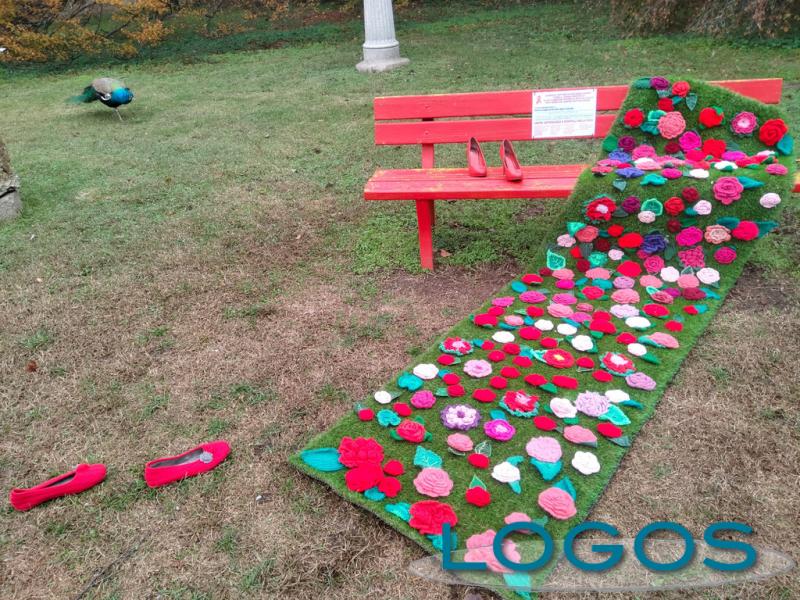 Cuggiono - Panchina rossa contro la violenza sulle donne