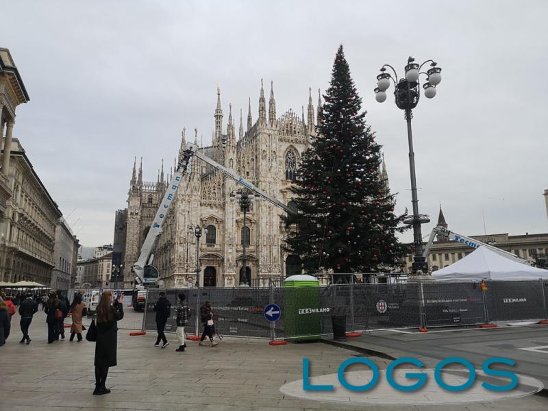 Milano - Preparativi per il Natale 2021 Milano - Preparativi per il Natale 2021