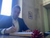 Politica - Giuseppe Pignatiello firma documenti