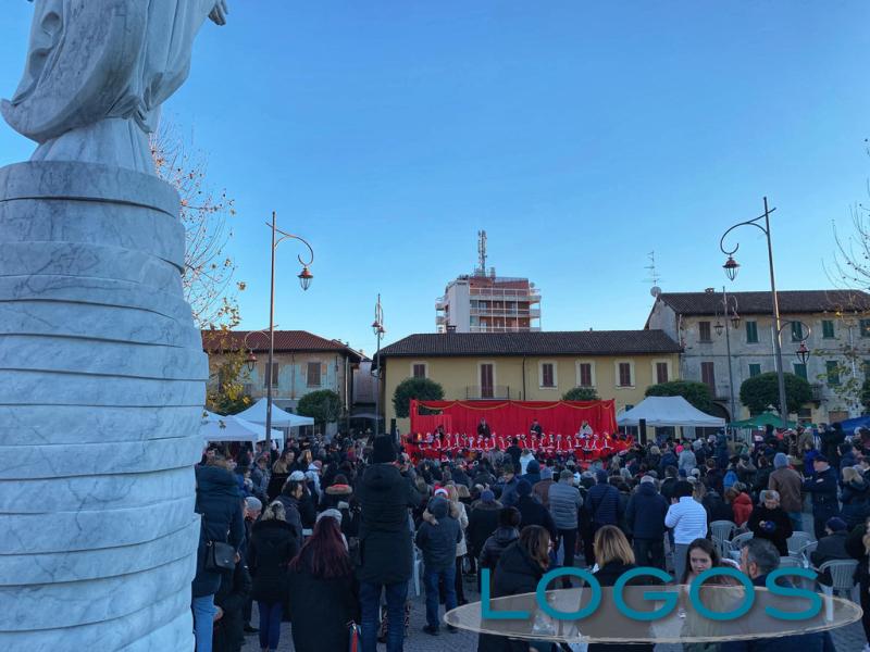 Turbigo - Momento natalizio in piazza Bonomi