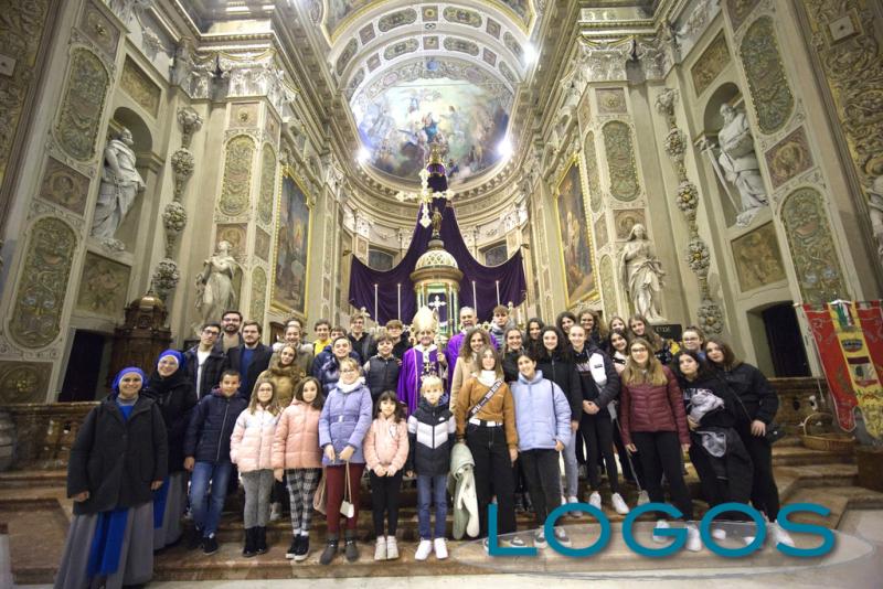 Cuggiono - Giovani con Delpini alla Messa per Papa Urbano III