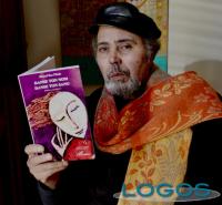 Libri - Ahmed Ben Dhiab con il suo libro 