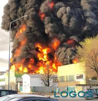 Cronaca / Novara - L'incendio divampato nell'azienda 