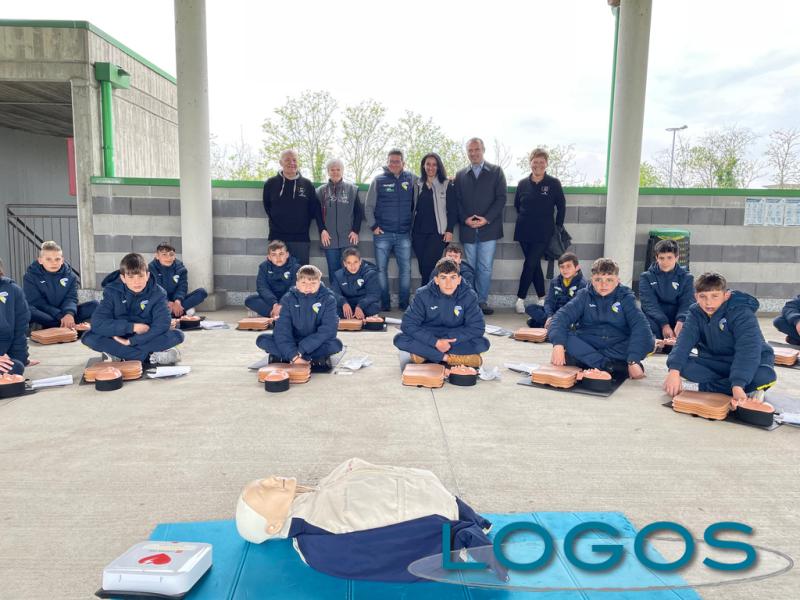 Inveruno - corso defibrillatori accademia