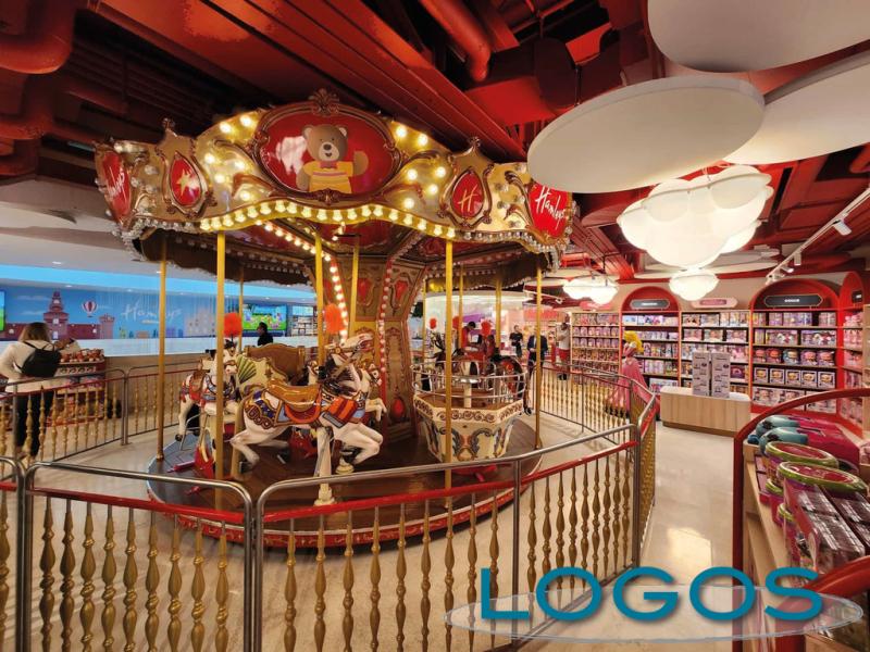 Milano / Commercio - Giochi 