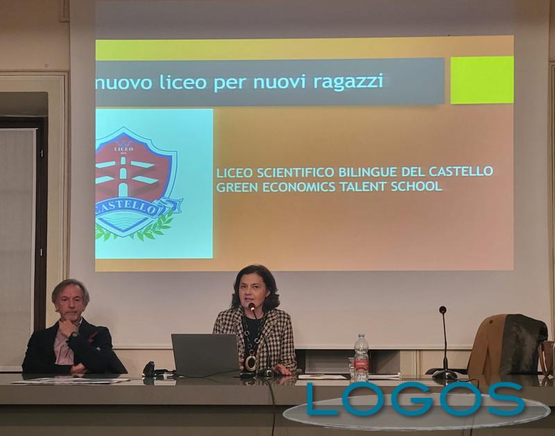Scuola - Il Liceo del Castello fa lezioni di prova