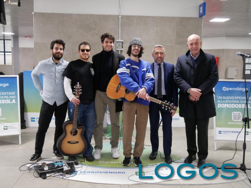 Milano - Totem Openstage in stazione 