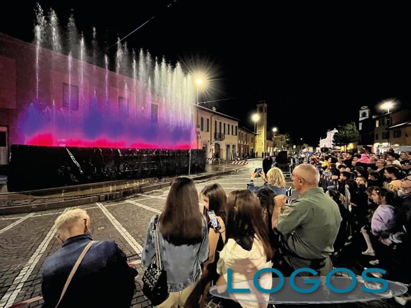 Castano / Eventi - Fontane danzanti e luminose 