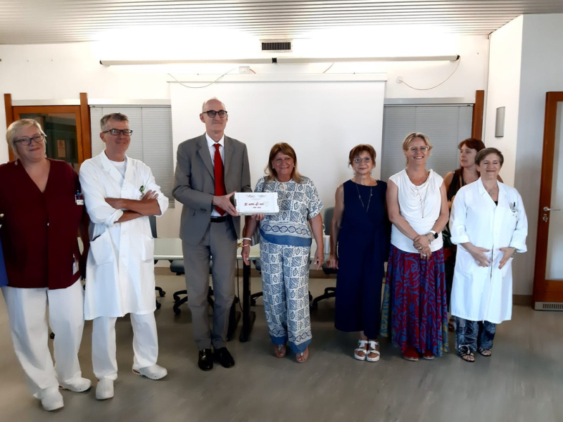 Legnano / Ospedale - Consegna targa Salute Donna