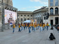 Milano - Animatori in piazza Duomo 2025