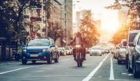Generica - Motocicletta in città
