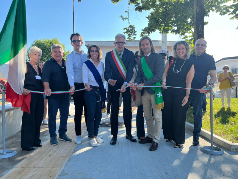 Turbigo - Taglio del nastro del Progetto Spugna Turbigo - Taglio del nastro del Progetto Spugna