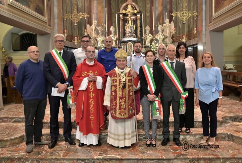 Malvaglio - 100 anni di Chiesa Parrocchiale (Foto Spreafico) Malvaglio - 100 anni di Chiesa Parrocchiale (Foto Spreafico)