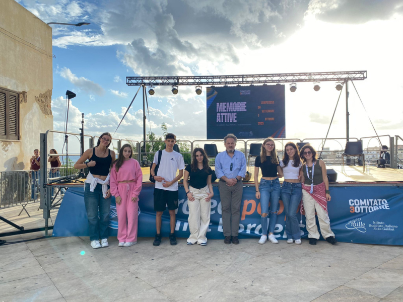 Arconate - Giovani studenti a Lampeduta per 'Memorie Attive' 2025 Arconate - Giovani studenti a Lampeduta per 'Memorie Attive' 2025