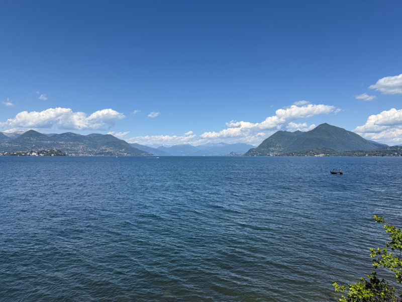 Stresa - Una vista del lago in una giornata di sole