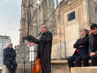 Sociale - L'Arcivesco Mario Delpini celebra la messa sul Duomo