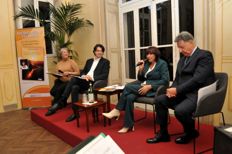 Cuggiono - Marinella Restelli presenta il libro Cuggiono - Marinella Restelli presenta il libro