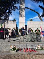Politica - Sara Bettinelli ricorda i partigiani al Cimitero Maggiore