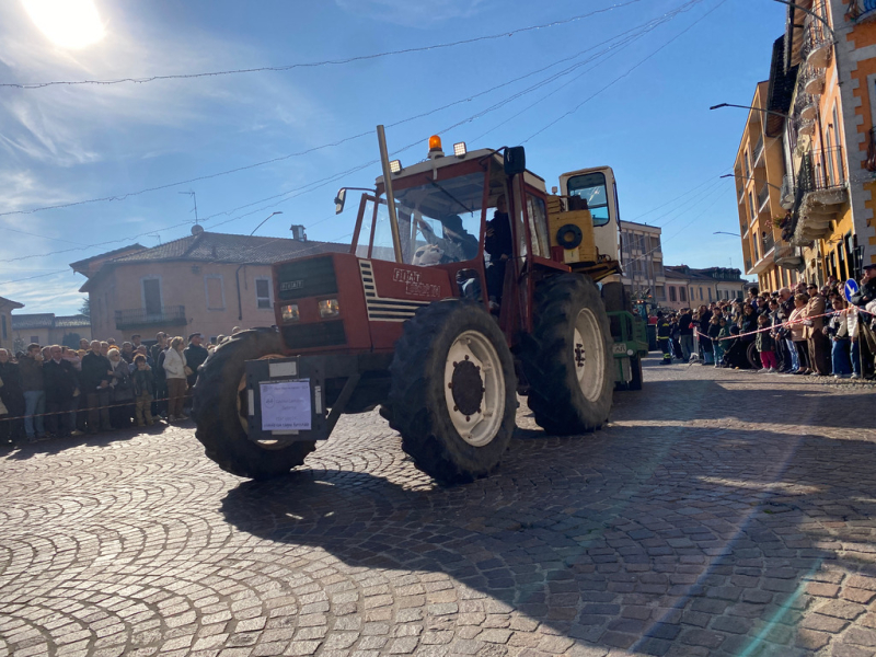 Inveruno - I trattori alla 417esima Fiera di San Martino