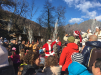 Ornavasso - Babbo Natale tra la gente
