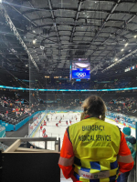 Buscate - Volontaria della Croce Azzurra all'Arena Santa Giulia