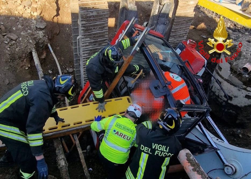 Nerviano - Incidente con la ruspa