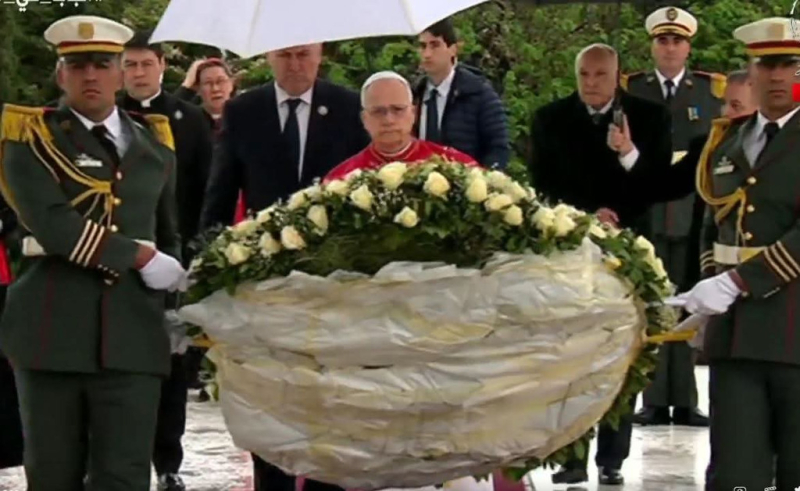 Attualità - L'Associazione Medici di origine straniera difende Papa Leone da Trump