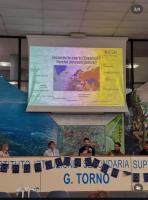 Castano / Scuole - 'Giornata dell'Europa' al 'Torno'