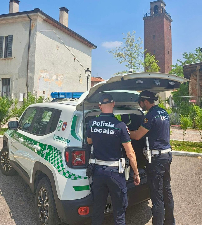 Ossona - Polizia locale in servizio Ossona - Polizia locale in servizio