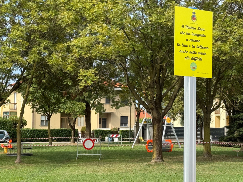Inveruno - Posizionati i giochi nel parchetto Matteo Losa